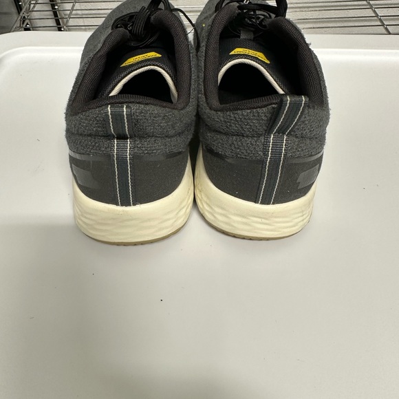 New Balance sneakers - Picture 4 of 7